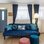 Split Exclusive Stay
